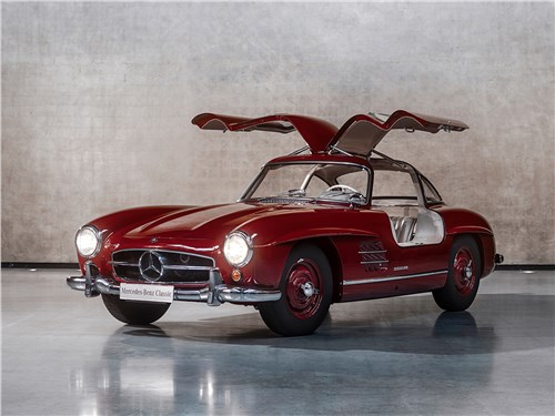 Mercedes 300SL W198: Крылатый внук канцлера