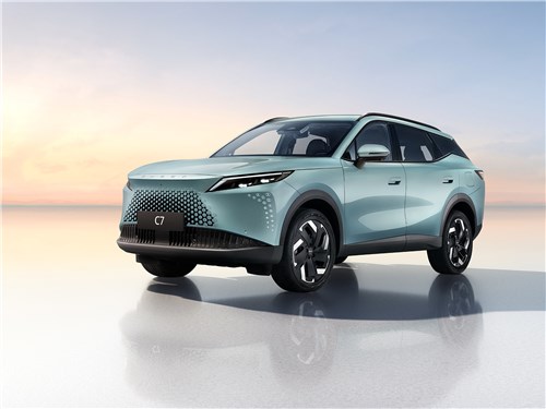 Omoda C7