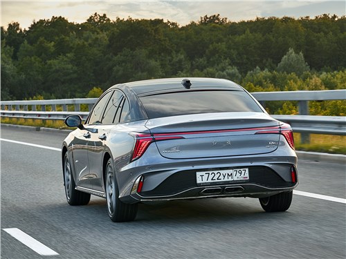 Предпросмотр hongqi h6 (2025) вид сзади