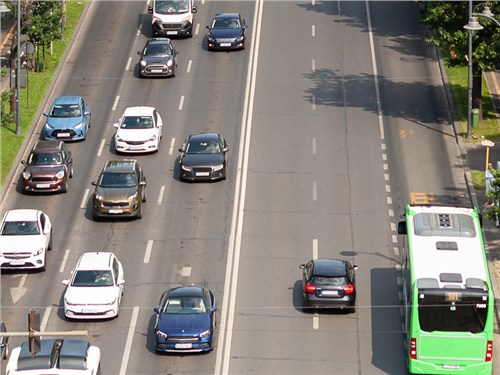 В России резко сократилось число водителей, использующих скрытые или подложные номера