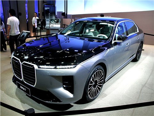 BMW 7-Series нового поколения 