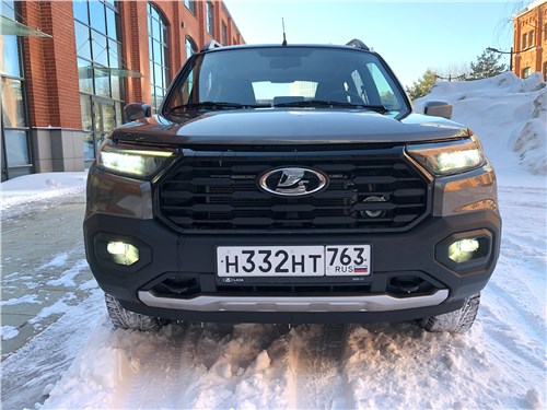 Предпросмотр lada niva travel (2025) вид спереди