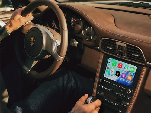 Porsche вернула современную мультимедиа в старые 911, Cayman и Boxster