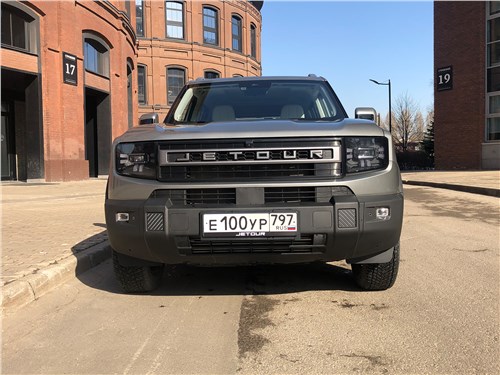 Jetour T1 (2025) вид спереди