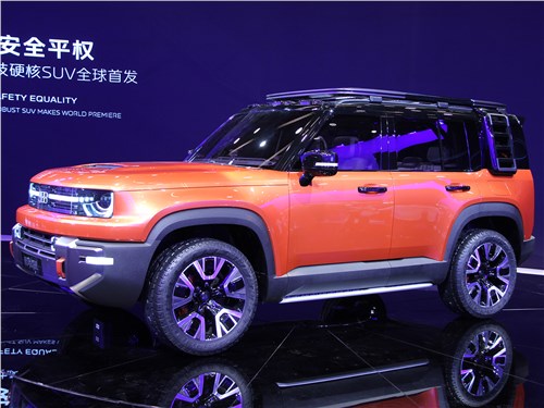 Geely Galaxy в некоторых модификациях может плавать 