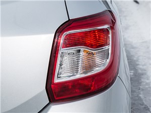 Renault Sandero 2013 задний фонарь