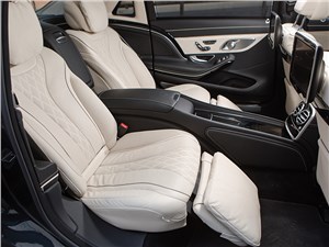 Mercedes-Maybach S 500 2015 задние кресла