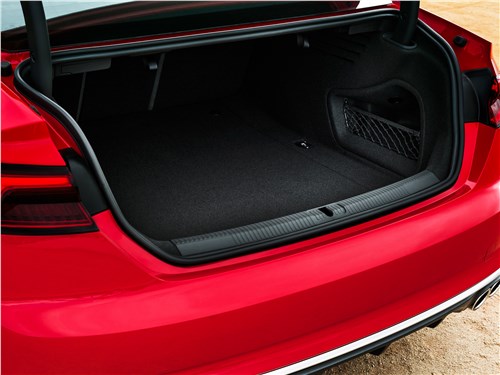 Audi S5 2017 багажное отделение