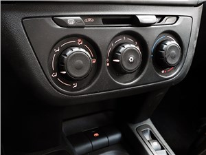 Peugeot 301 2013 управление климатом
