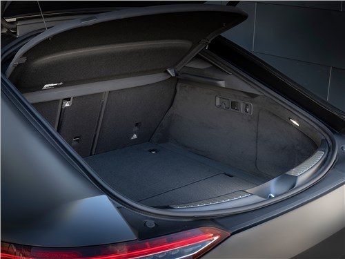 Mercedes-AMG GT 4-Door Coupe 2019 багажное отделение