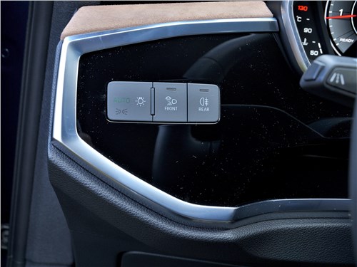 Audi Q3 2019 переключатель света