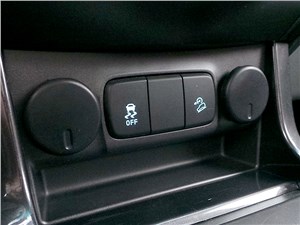 Chevrolet Trailblazer 2012 кнопки отключения системы стабилизации и включения ассистента