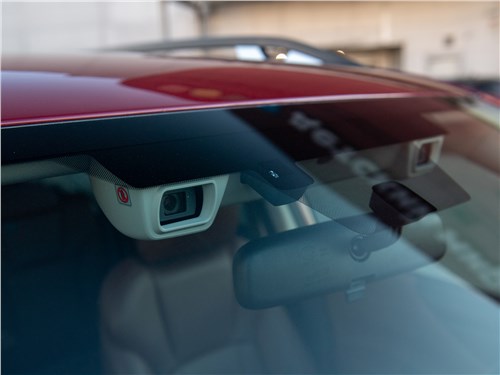 Subaru Forester Sport (2019) видеокамера