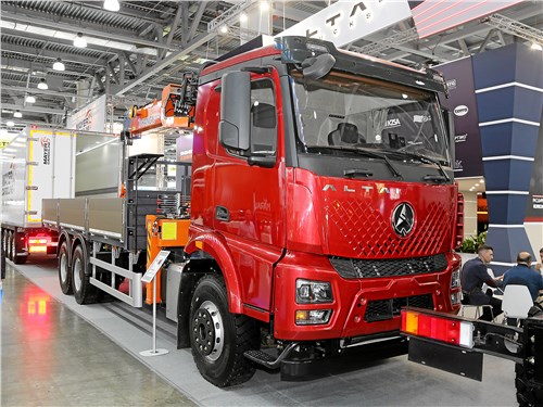 За основу грузовиков Altai взяты модели китайской компании Wanshan Special Vehicle 