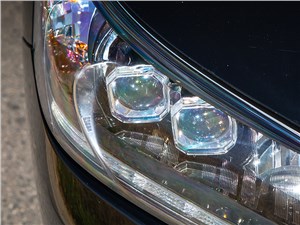 Honda Accord 2013 передняя оптика