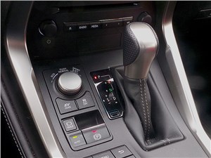 Lexus NX 2014 селектор трансмиссии