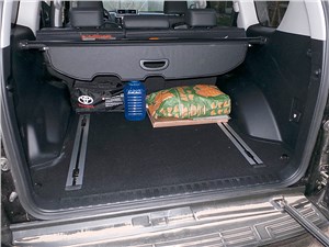 Toyota Land Cruiser Prado 2014 багажное отделение