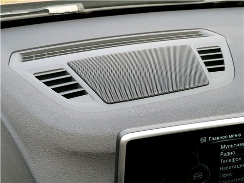 BMW X1 2016 центральный динамик аудиосистемы harman/kardon