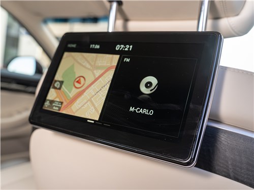 Hyundai Genesis G90 2019 монитор для задних пассажиров