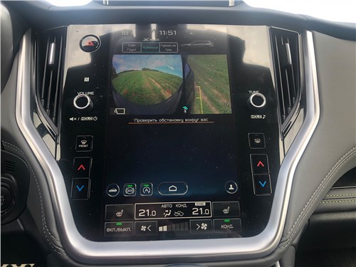 Subaru Outback (2022) монитор