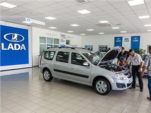 «АвтоВАЗ» сохранит цены на машины прошлого года выпуска на прежнем уровне