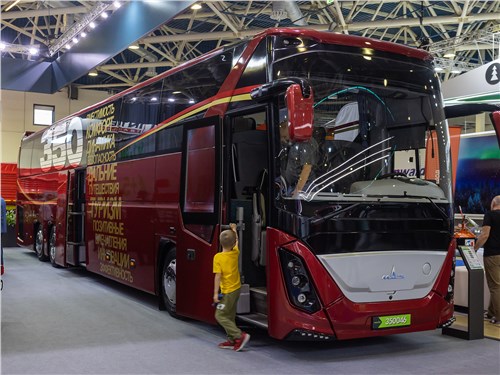 Туристический автобус МАЗ-350046
