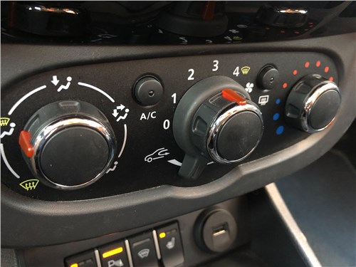 Предпросмотр lada largus cross (2021) управление климатом