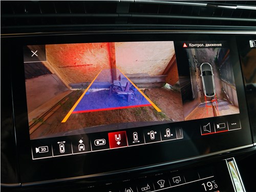 Audi Q8 2019 монитор