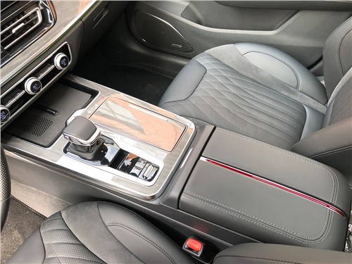 Предпросмотр hongqi hs5 (2025) центральная консоль