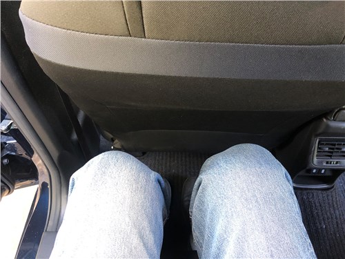 Предпросмотр suzuki baleno (2022) второй ряд