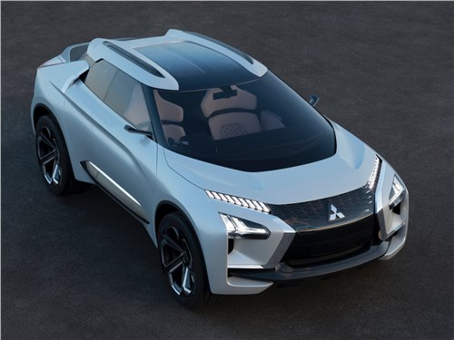 Mitsubishi e-Evolution Concept 2017 вид спереди сверху