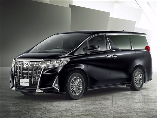 Владельцам Toyota Highlander и Alphard придется заехать в сервис