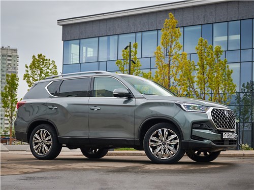 KGM Rexton (2025) вид спереди