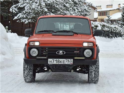 Предпросмотр lada niva sport (2025) вид спереди