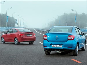 Hyundai Solaris 2014 и Renault Logan 2014 вид сзади