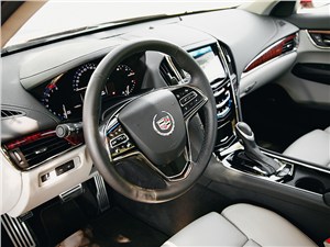 Cadillac ATS 2012 водительское место