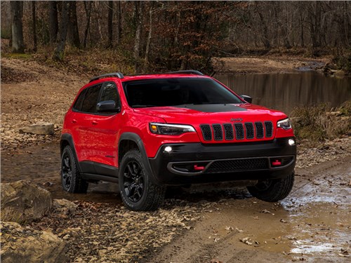 Jeep показал обновленный Cherokee