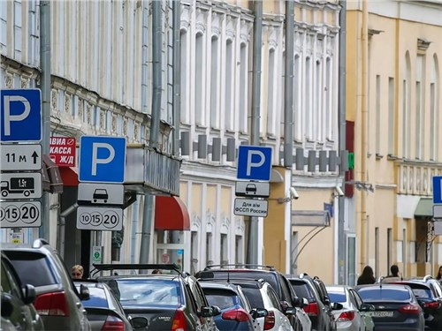 Парковки Москвы станут бесплатными