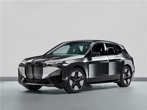 Новость про BMW - BMW iX Flow Concept (2022)