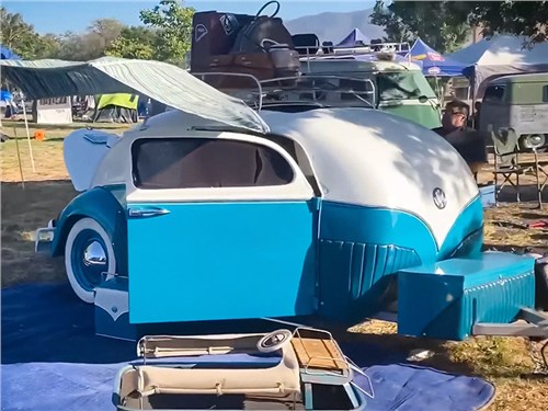 Volkswagen Beetle превратили в дом на колесах