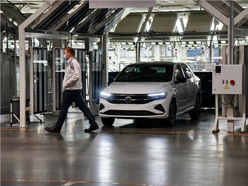 Новость про Volkswagen - Volkswagen опроверг планы по продаже завода в Калуге