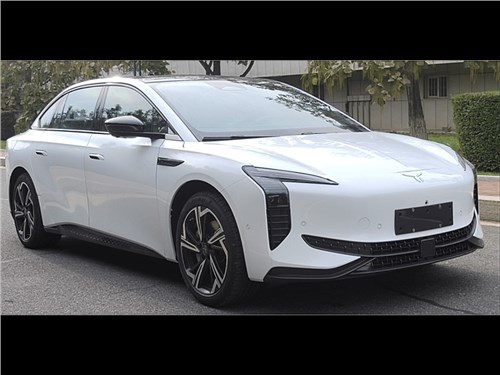 Hongqi готовит к дебюту новый электромобиль 