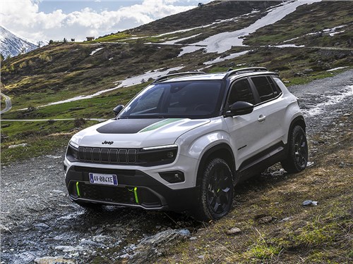 Начались продажи полноприводного Jeep Avenger 4xe, включая спецверсию от The North Face