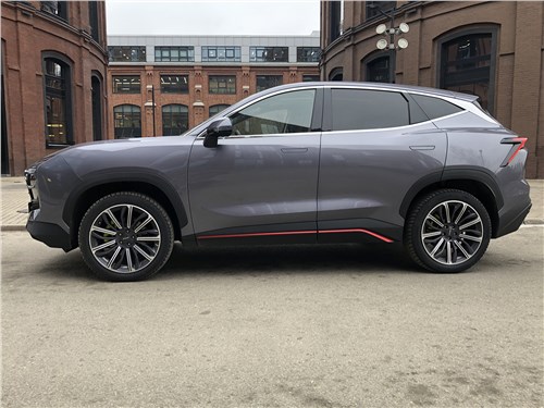 Jetour Dashing AWD (2025) вид сбоку