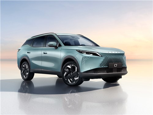 Omoda C7 (2024) вид спереди