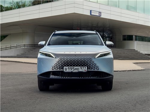 Omoda C7 (2024) вид спереди