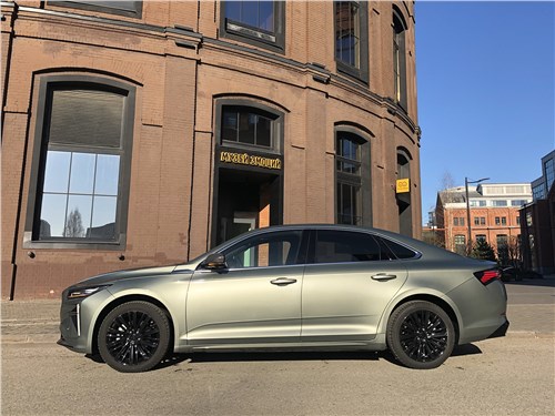 Предпросмотр geely preface (2024) вид сбоку