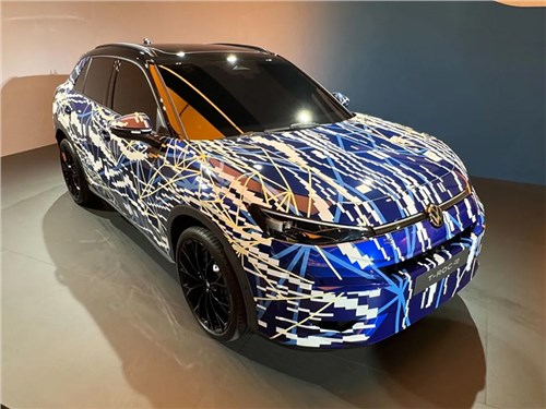 Volkswagen готовит новый T-Roc R с гибридной силовой установкой