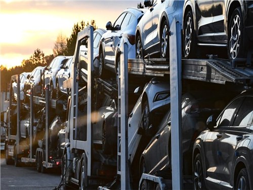 Импорт мощных автомобилей с пробегом рухнул в 8 раз после повышения утильсбора