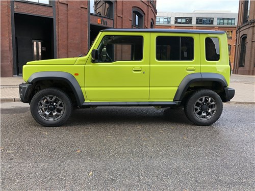Предпросмотр suzuki jimny nomad (2024) вид сбоку